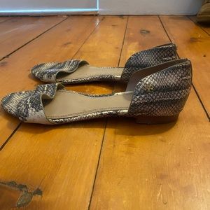 womans tory burch shoes. snake skin pattern